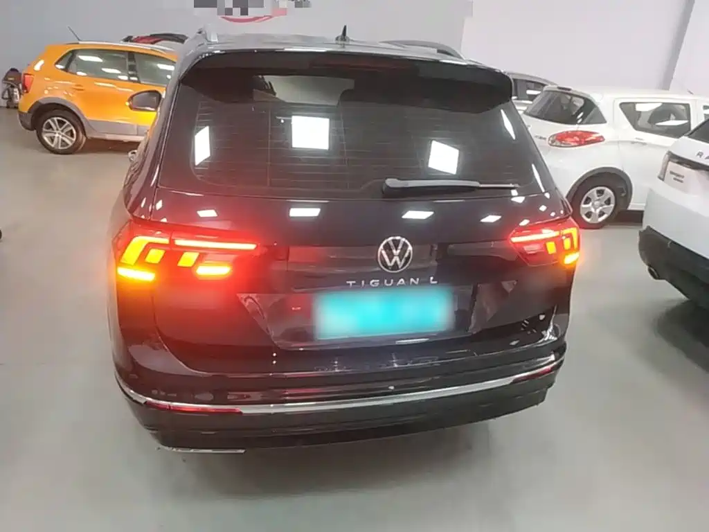 Volkswagen Tiguan L 2020 — фото 6