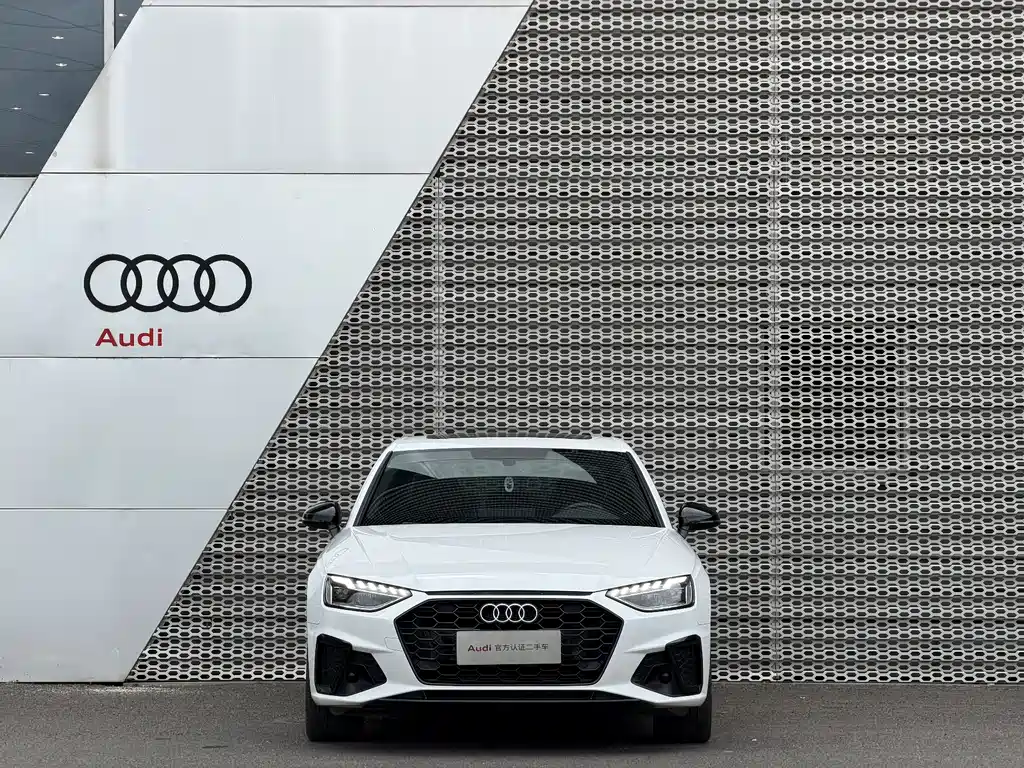 Audi A4L 2023 — фото 2