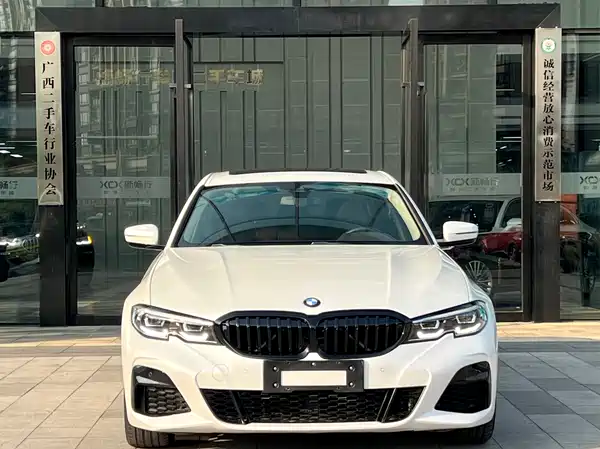 BMW 3 Series 2022