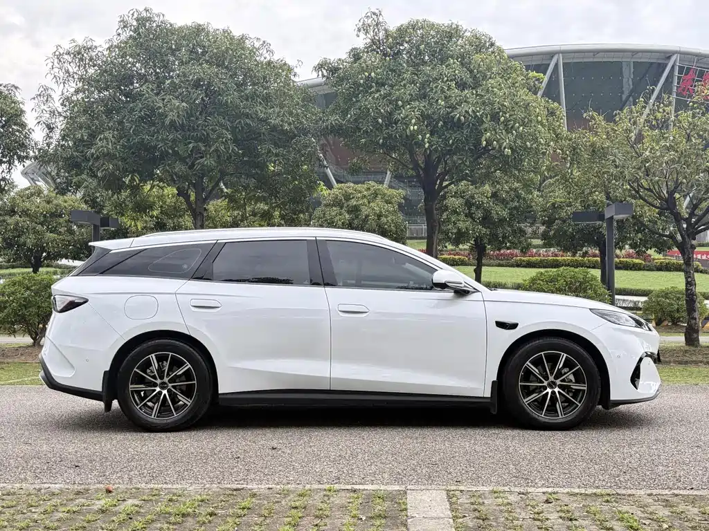 BYD Seal 06 DM-i Wagon 2025 — фото 5