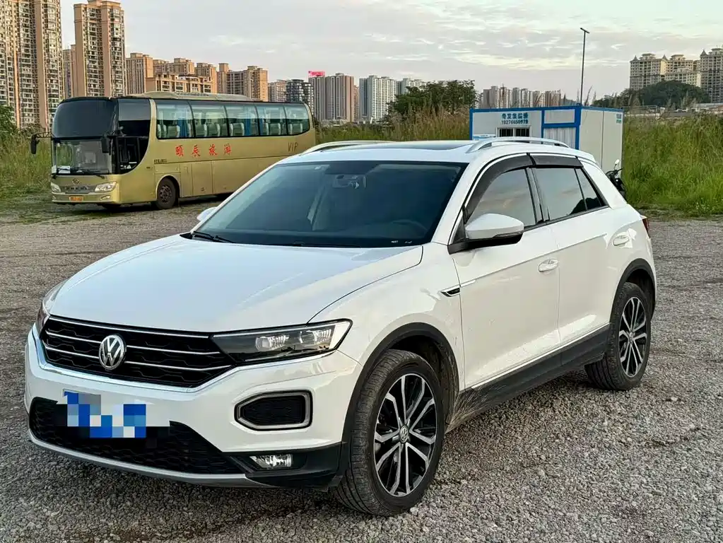 Volkswagen T-Roc 2020 — фото 1