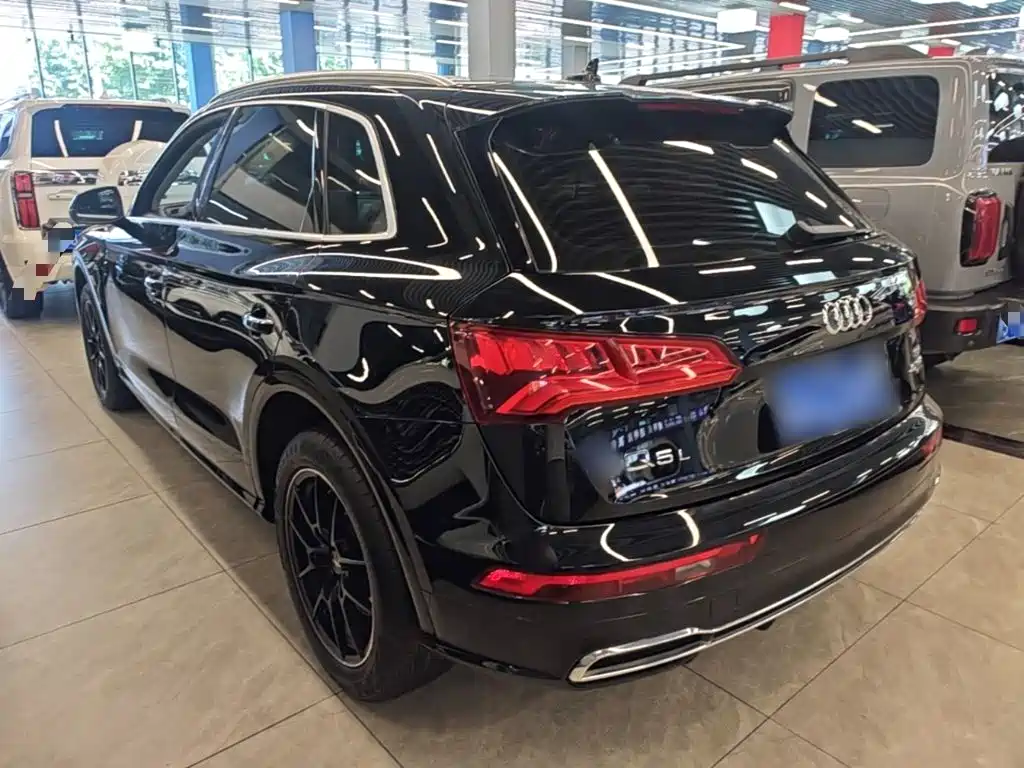 Audi Q5L 2020