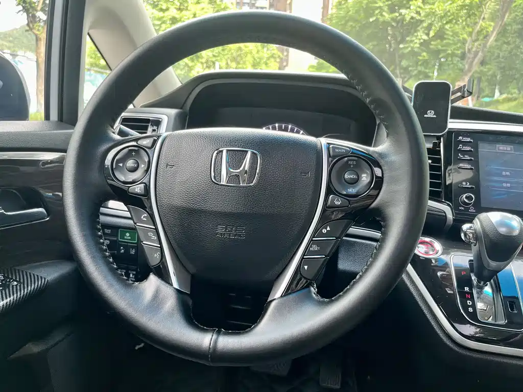 Honda Odyssey 2020 — фото 11