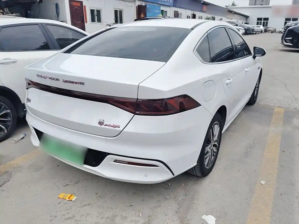 BYD Qin PLUS 2022 — фото 7