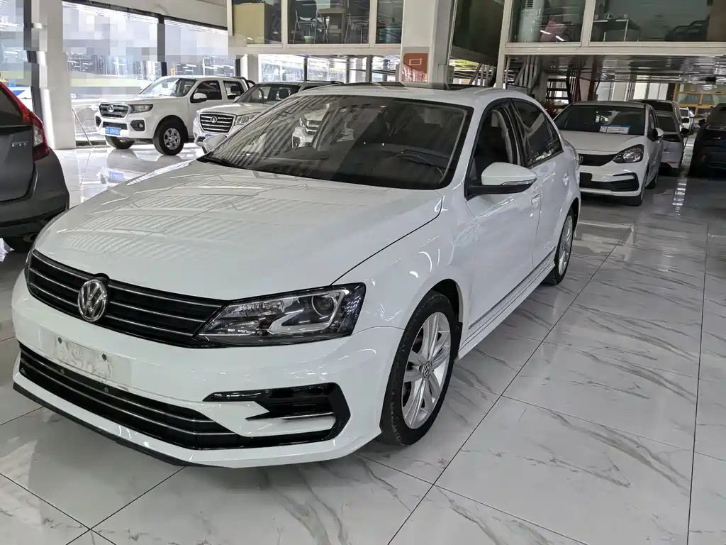 Volkswagen Sagitar 2019