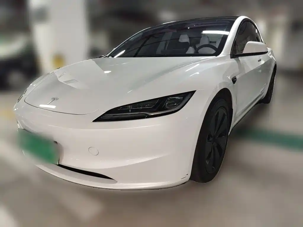 Tesla Model 3 2025 — фото 1