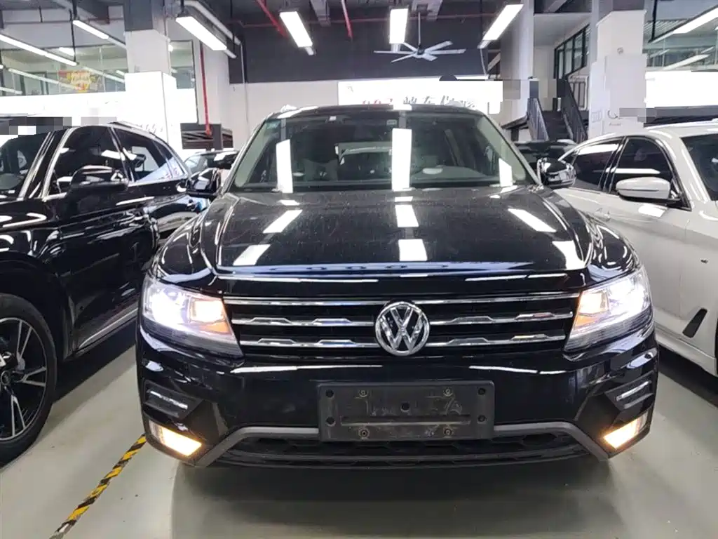 Volkswagen Tiguan L 2020 — фото 3