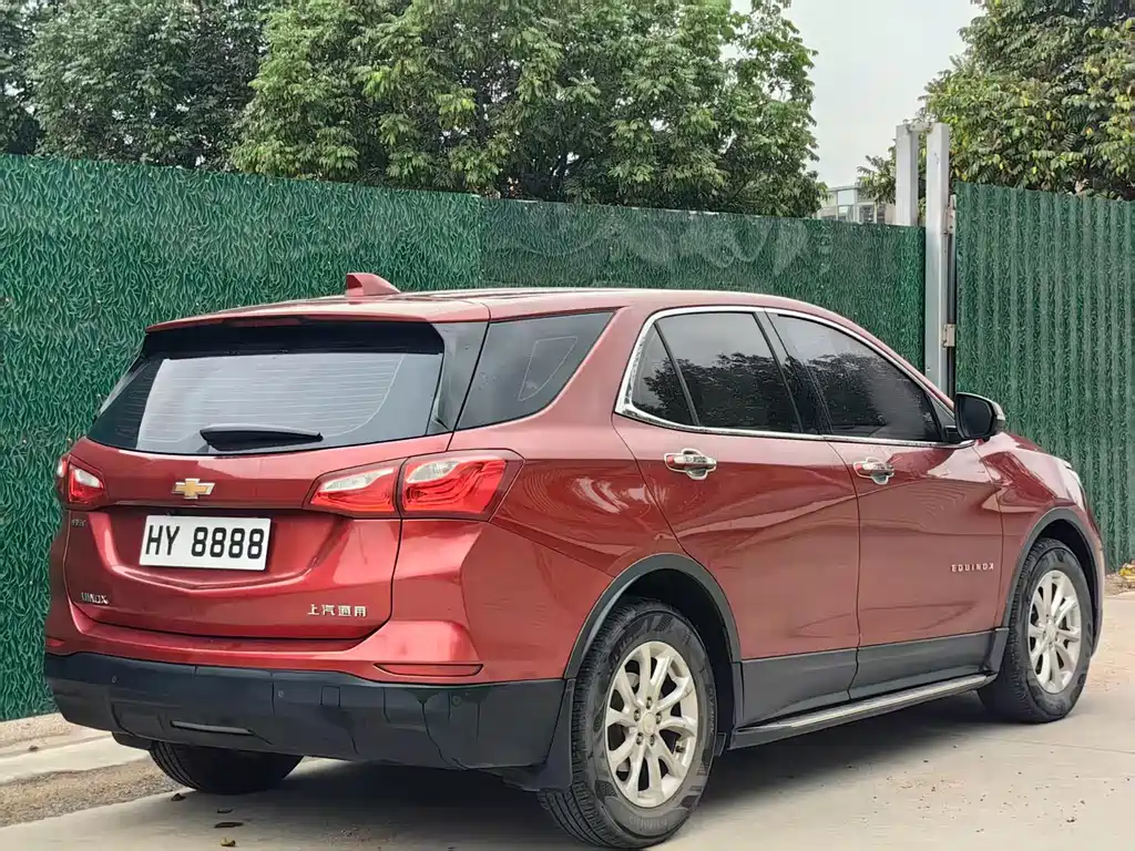 Chevrolet Equinox 2018 — фото 10