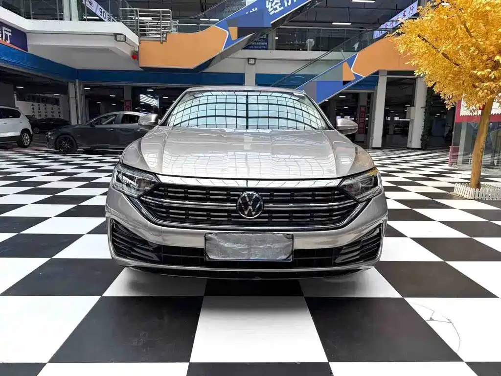 Volkswagen Sagitar 2023