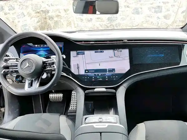 Mercedes-Benz EQE AMG 2024