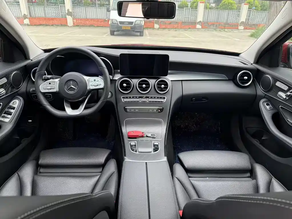 Mercedes-Benz C-Class 2021 — фото 10