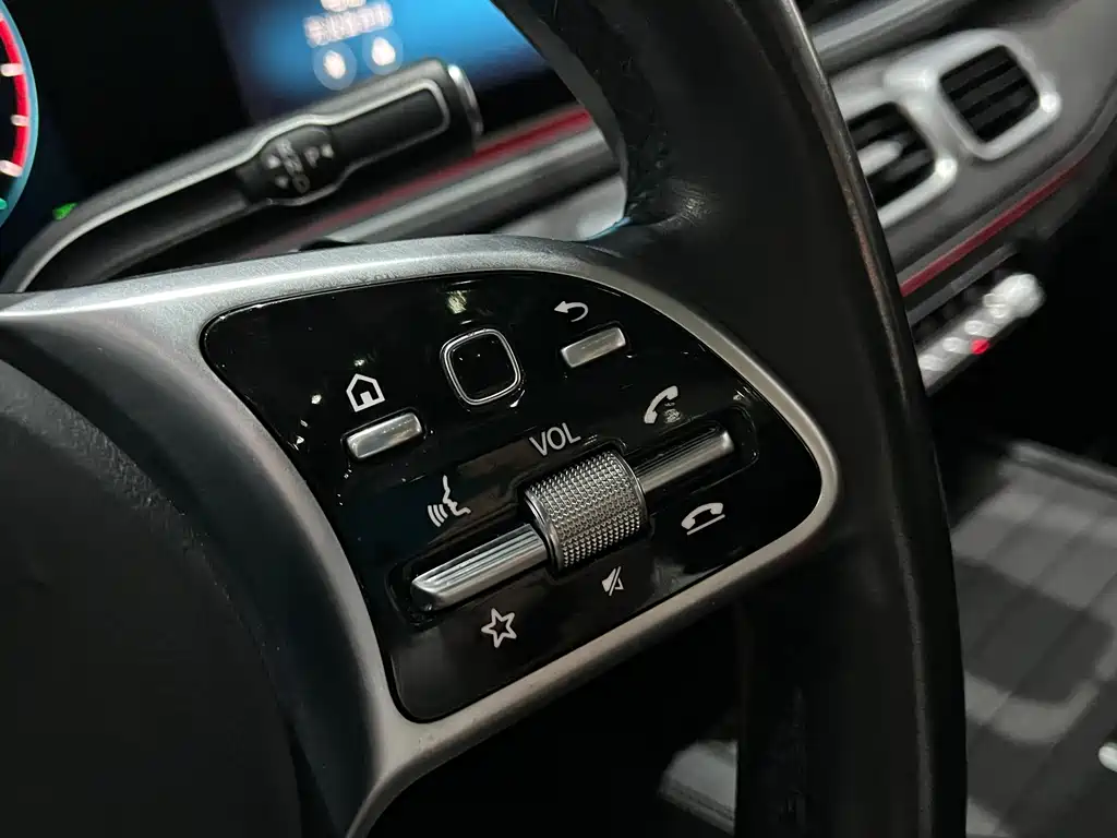 Mercedes-Benz GLE 2020 — фото 18