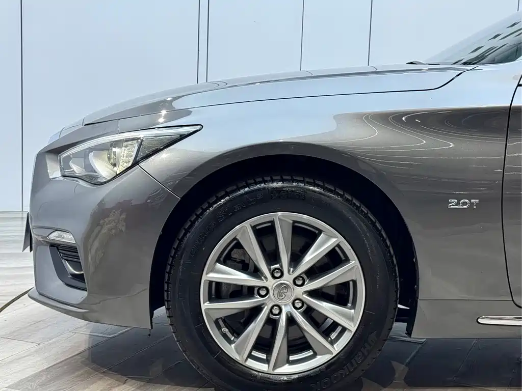 Infiniti Q50L 2019 — фото 23