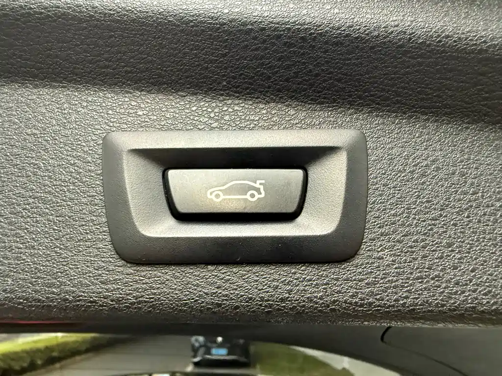 BMW X2 2022 — фото 8