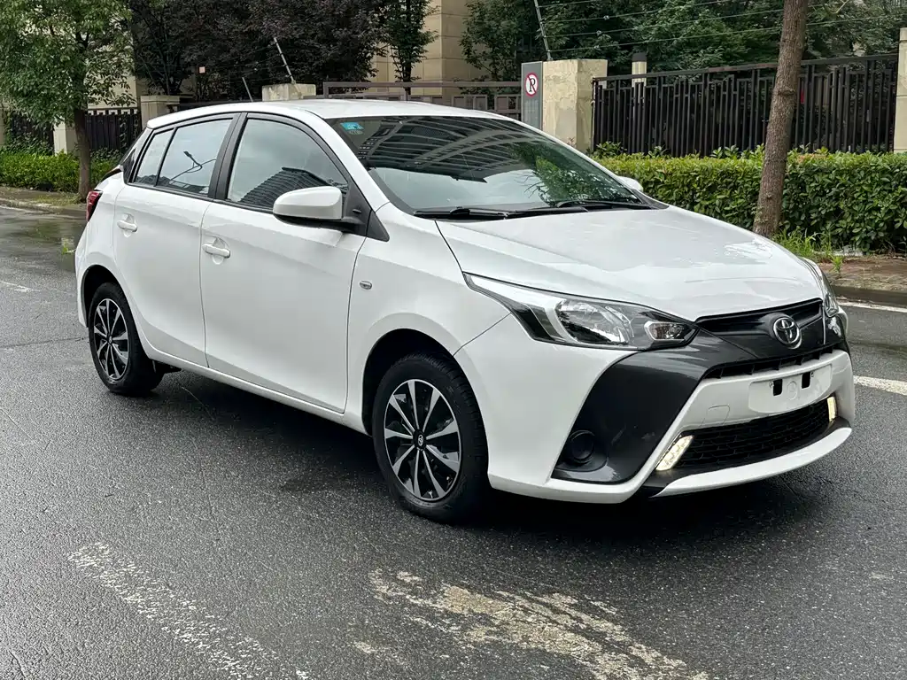 Toyota Yaris L 2019