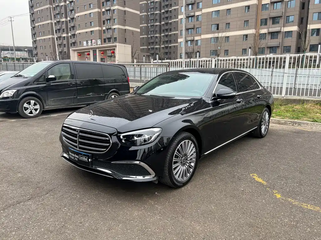 Mercedes-Benz E-Class 2023 — фото 1