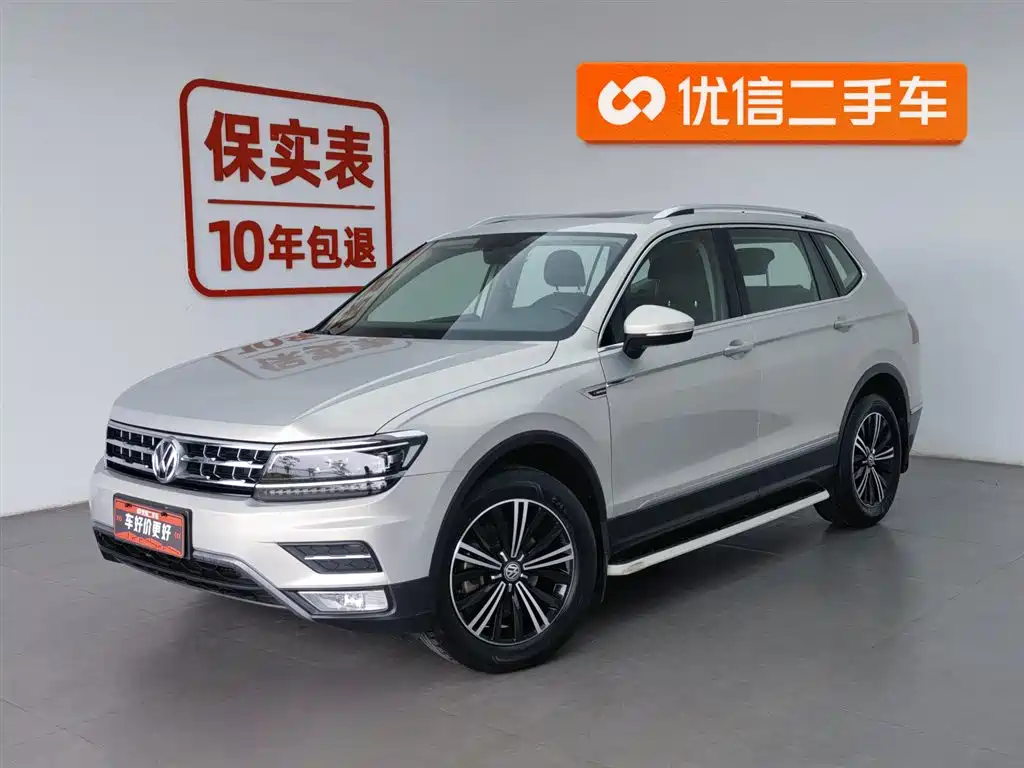 Volkswagen Tiguan L 2017 — фото 1