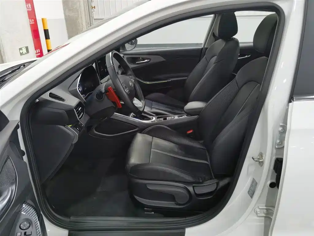 Hyundai Fista 2020 — фото 10