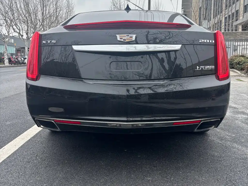 Cadillac XTS 2017 — фото 9