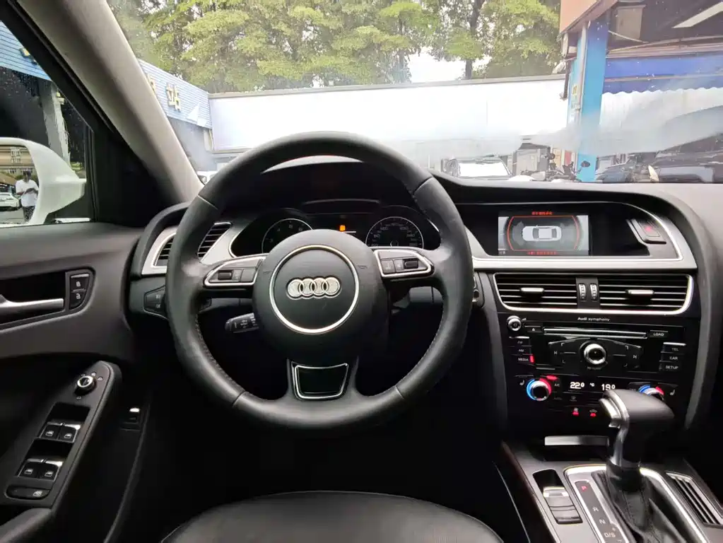 Audi A4L 2016 — фото 4