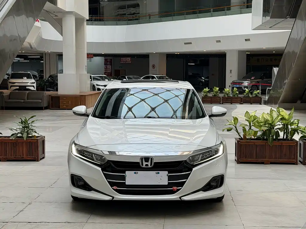 Honda Accord 2022 — фото 2