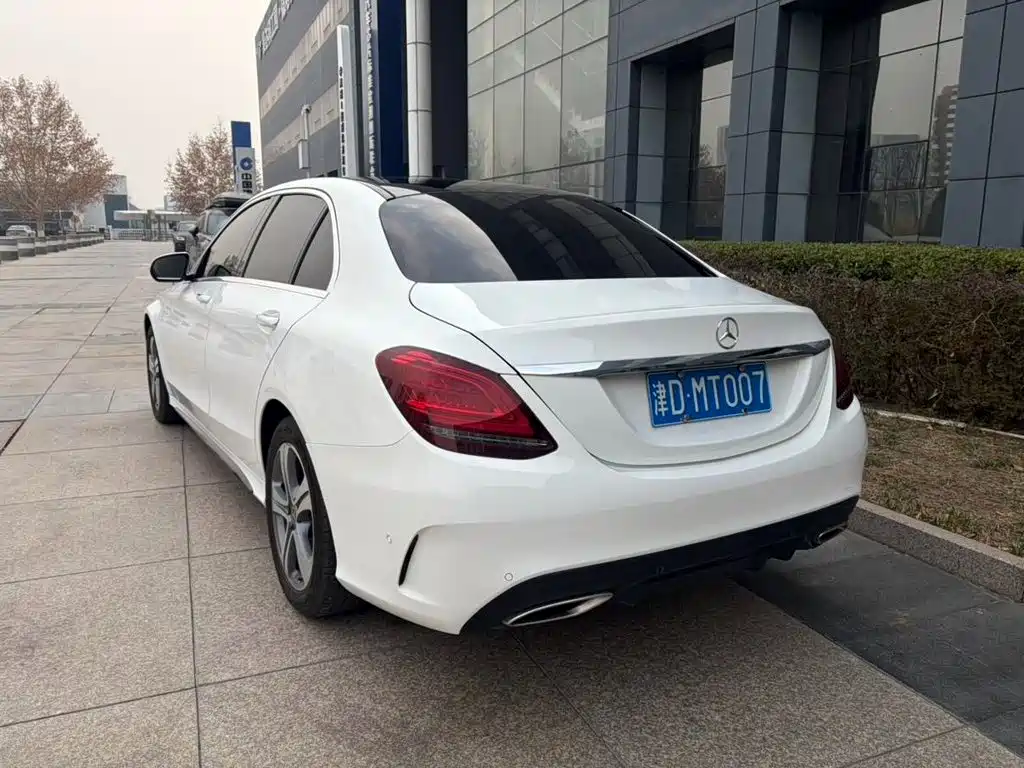 Mercedes-Benz C-Class 2019