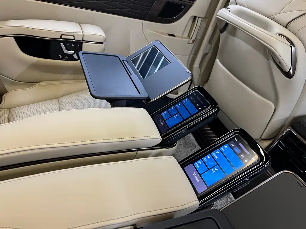 Toyota Alphard 2025 — фото 15