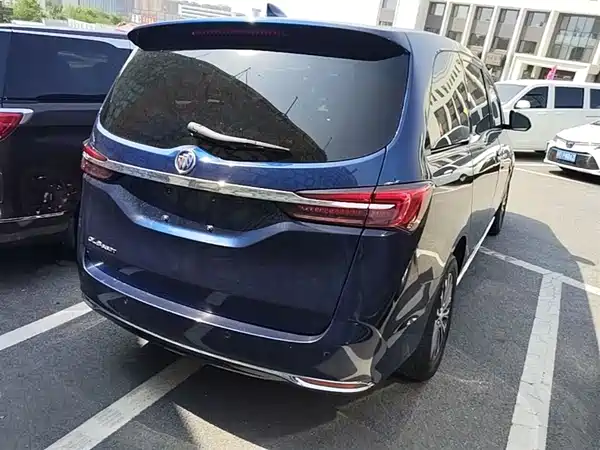 Buick GL8 2023
