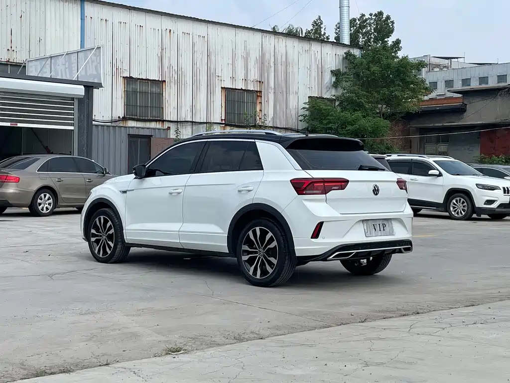 Volkswagen T-Roc 2022 — фото 8