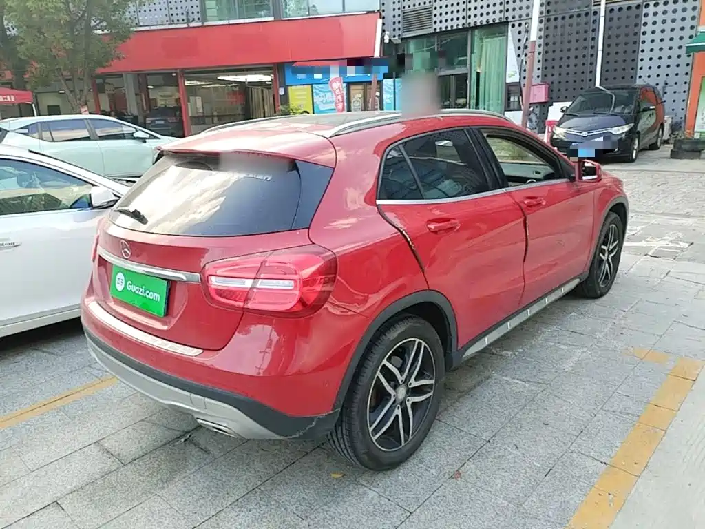 Mercedes-Benz GLA 2016