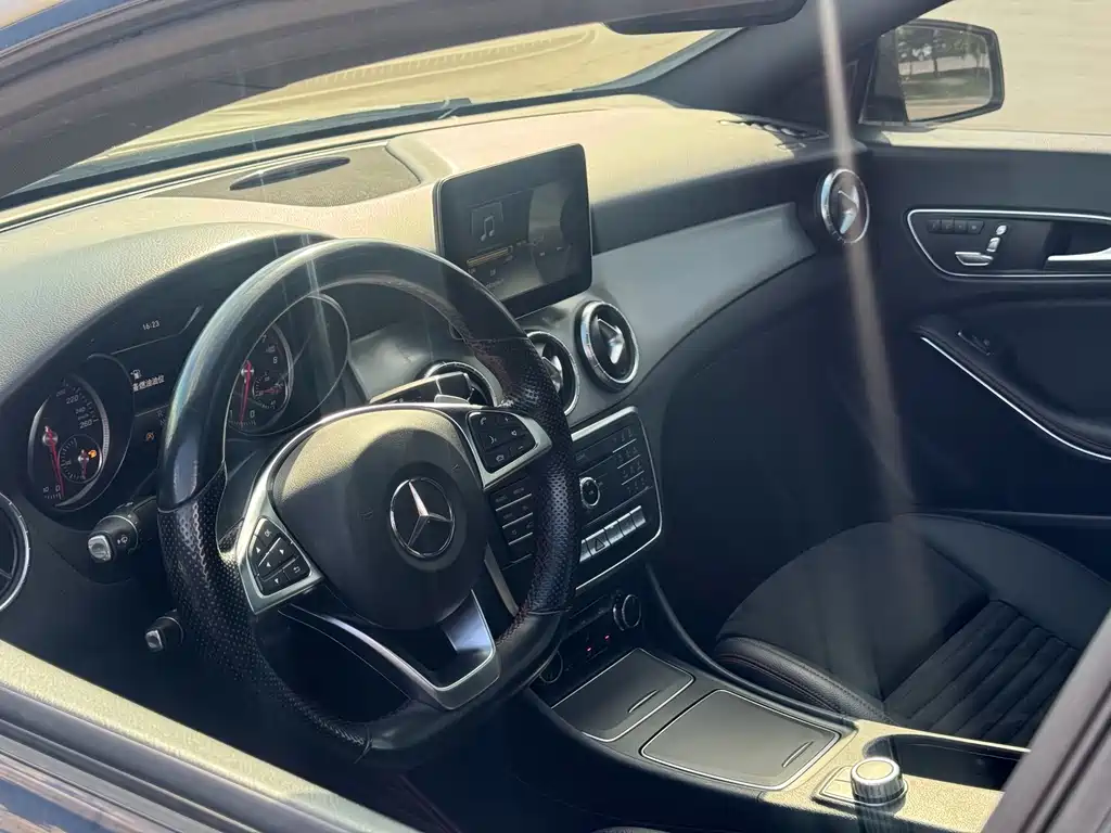 Mercedes-Benz CLA 2017 — фото 7
