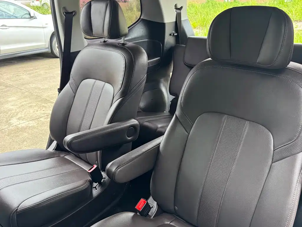GAC Motor Trumpchi M6 2020 — фото 14