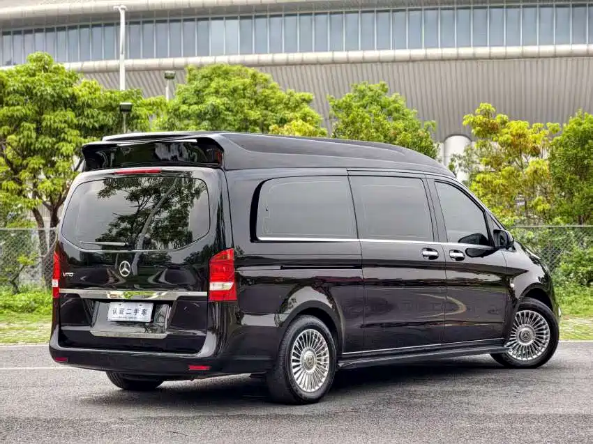 Mercedes-Benz Vito 2024 — фото 10