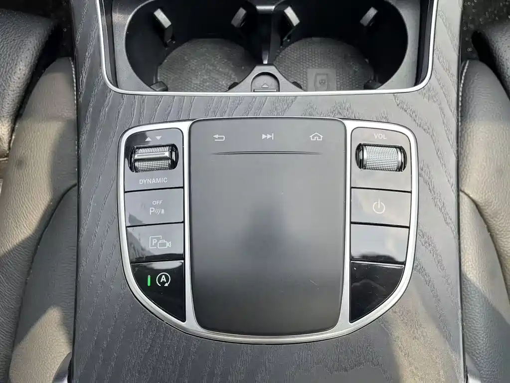 Mercedes-Benz C-Class 2020 — фото 23