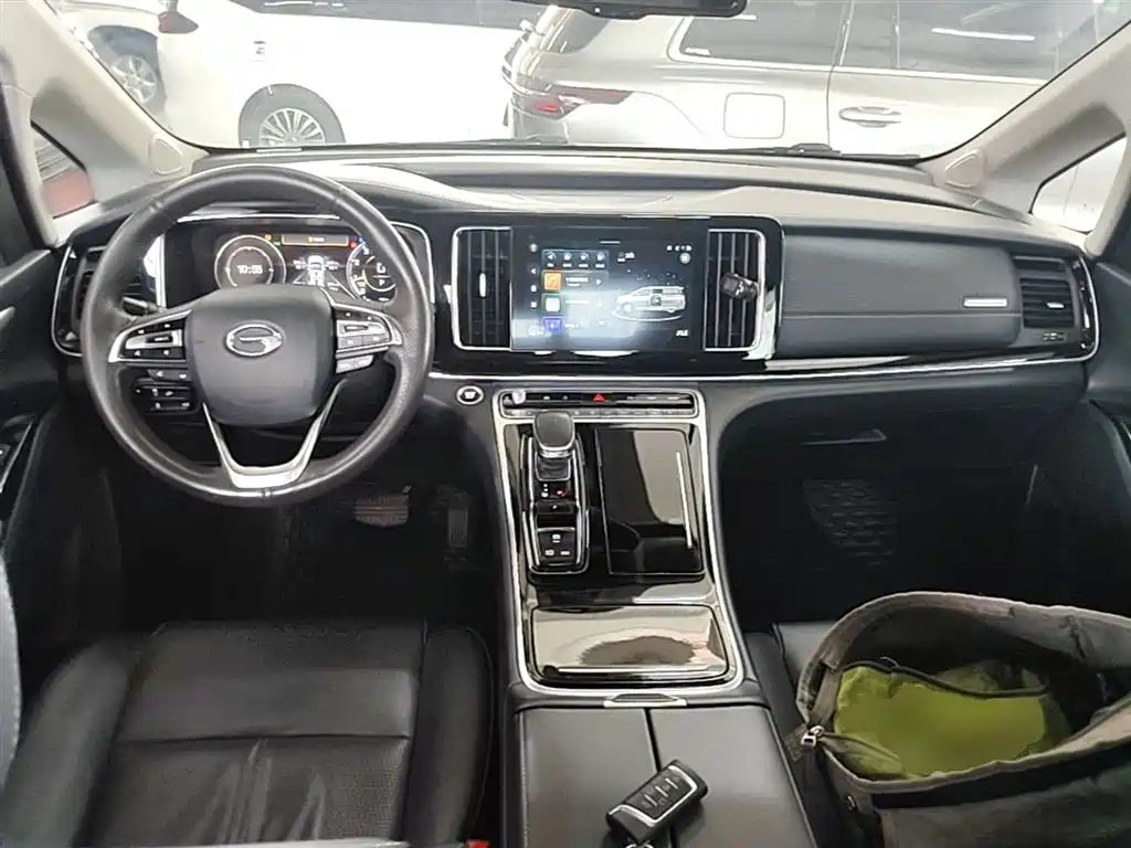 GAC Motor Trumpchi M8 2022 — фото 10