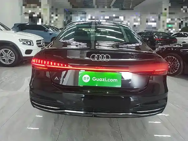 Audi A7L 2026