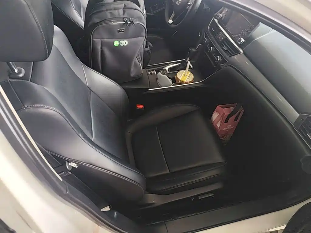Honda Accord 2018 — фото 25