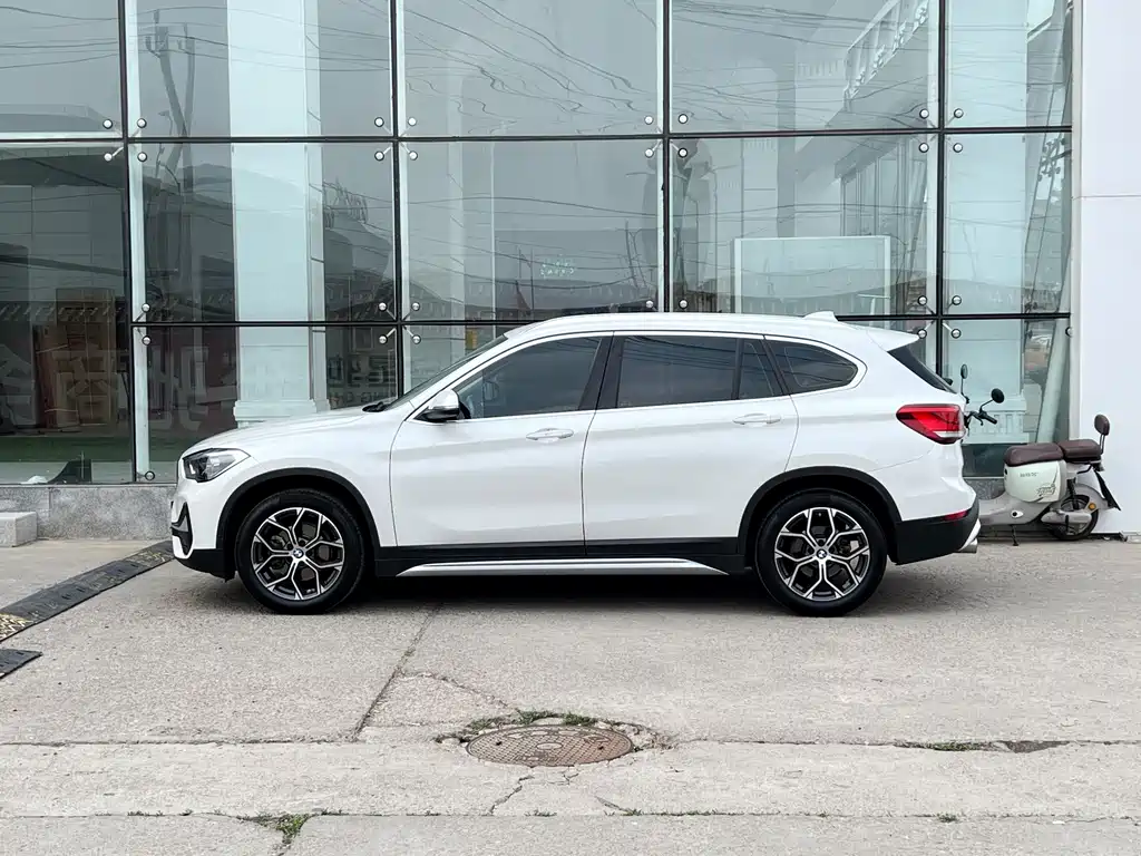 BMW X1 2020 — фото 8