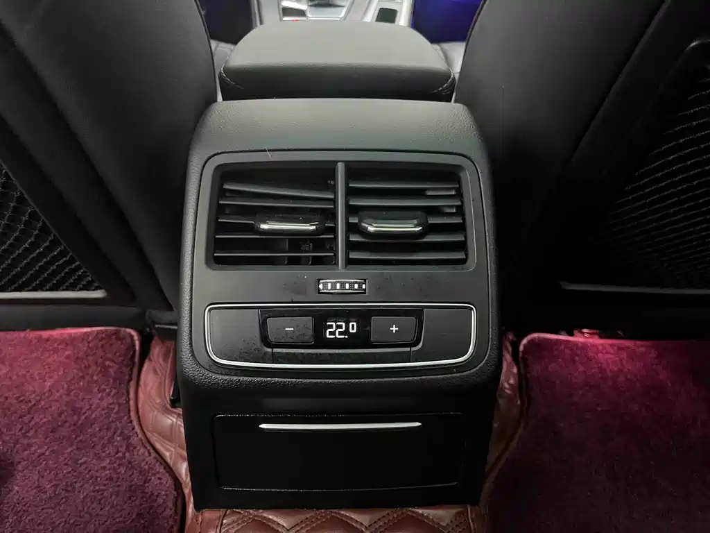 Audi A4L 2021 — фото 19
