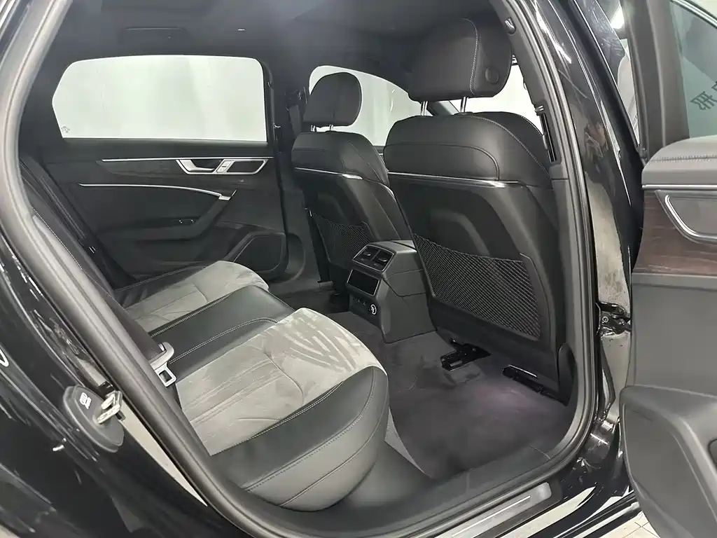 Audi A6L 2025 — фото 12
