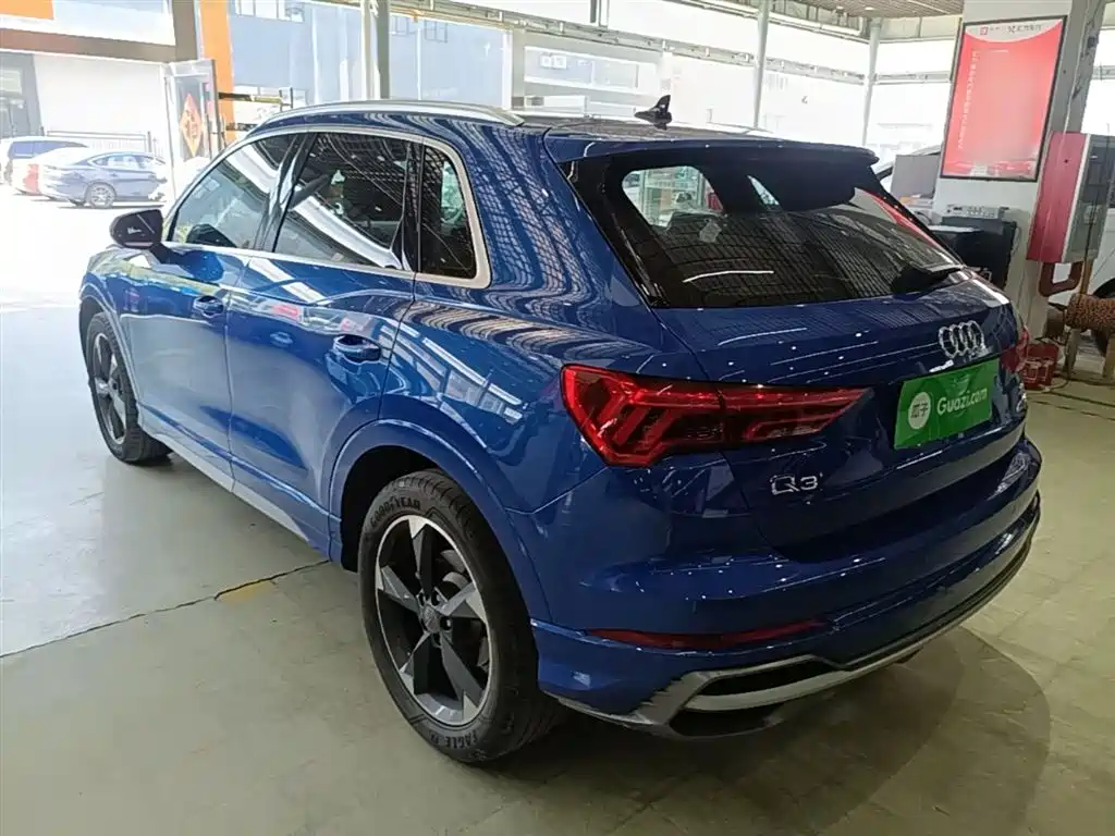 Audi Q3 2019 — фото 5