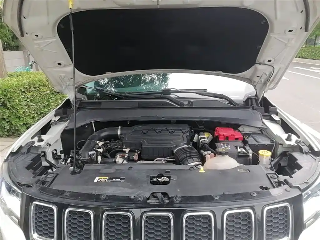 Jeep Compass 2020 — фото 20