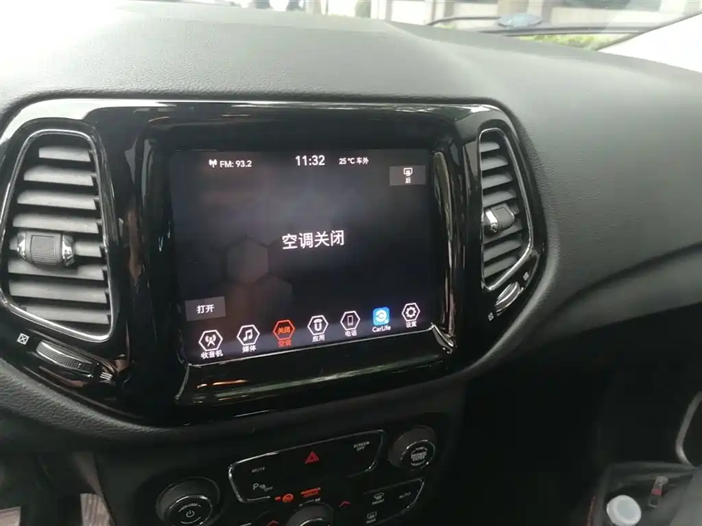 Jeep Compass 2020 — фото 13
