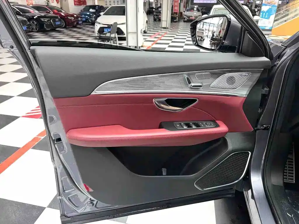 Jetour X70 PLUS 2023