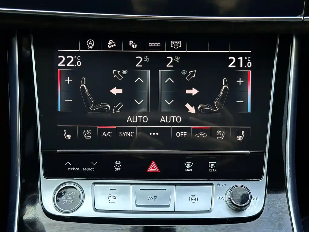 Audi Q7 2023 — фото 25