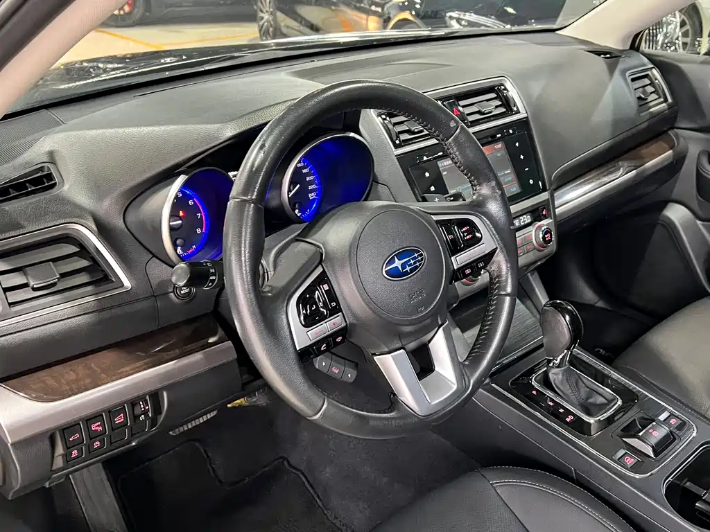 Subaru Outback 2016 — фото 13