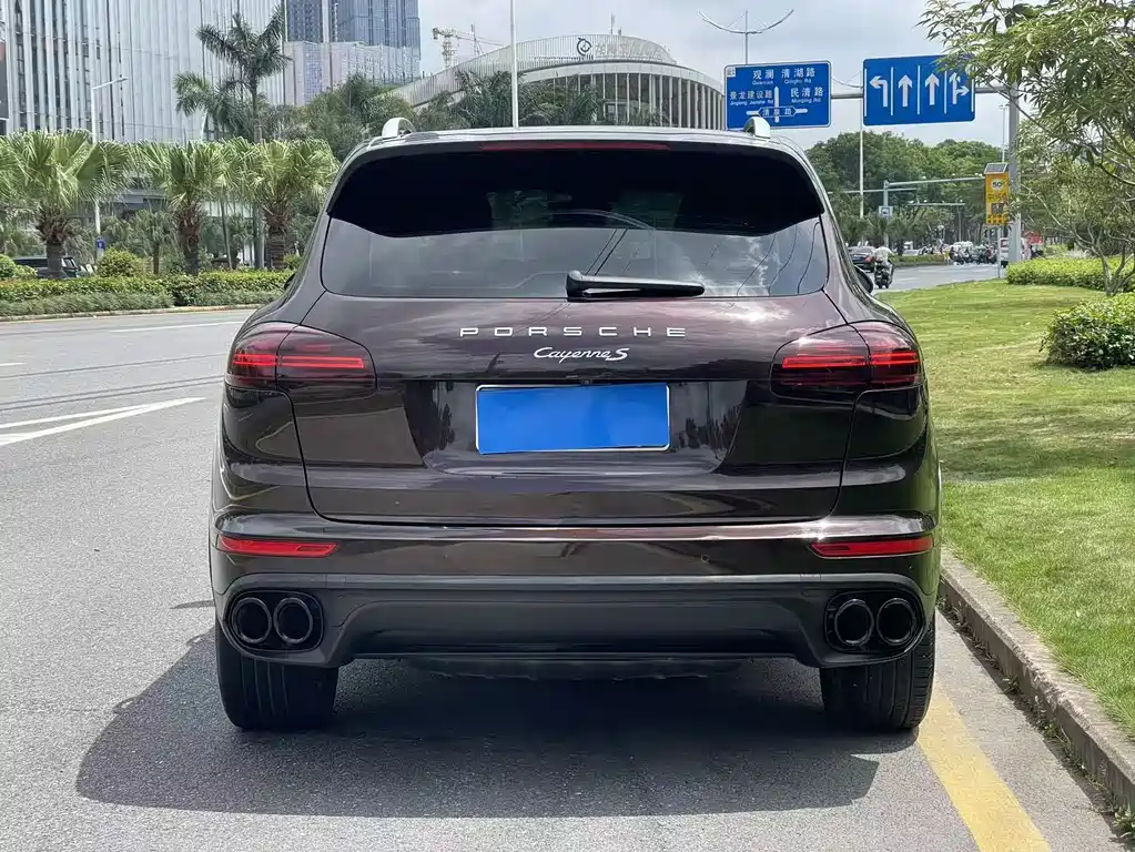 Porsche Cayenne 2017 — фото 5