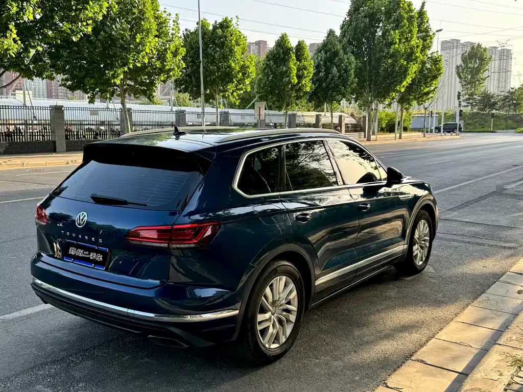 Volkswagen Touareg 2019 — фото 9
