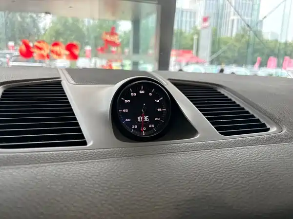 Porsche Cayenne 2021