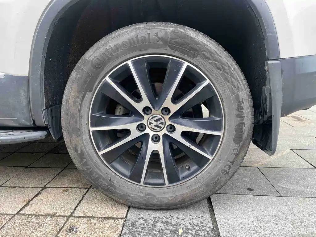 Volkswagen Tiguan 2015 — фото 10